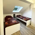 Fuer Beruflich Reisende *